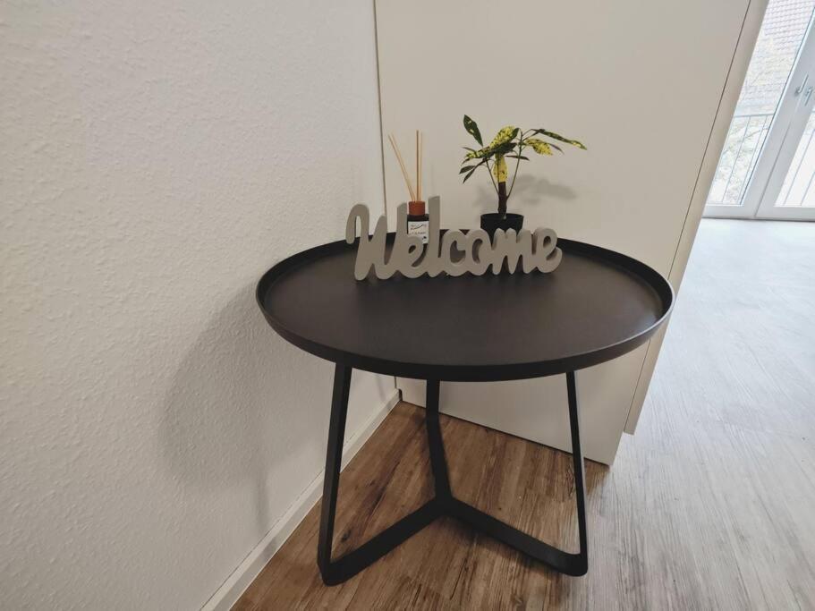 Ticasa Wave-Zentral-Outlet-Aufzug-Stylisch-Unique เมทซิงเงน ภายนอก รูปภาพ